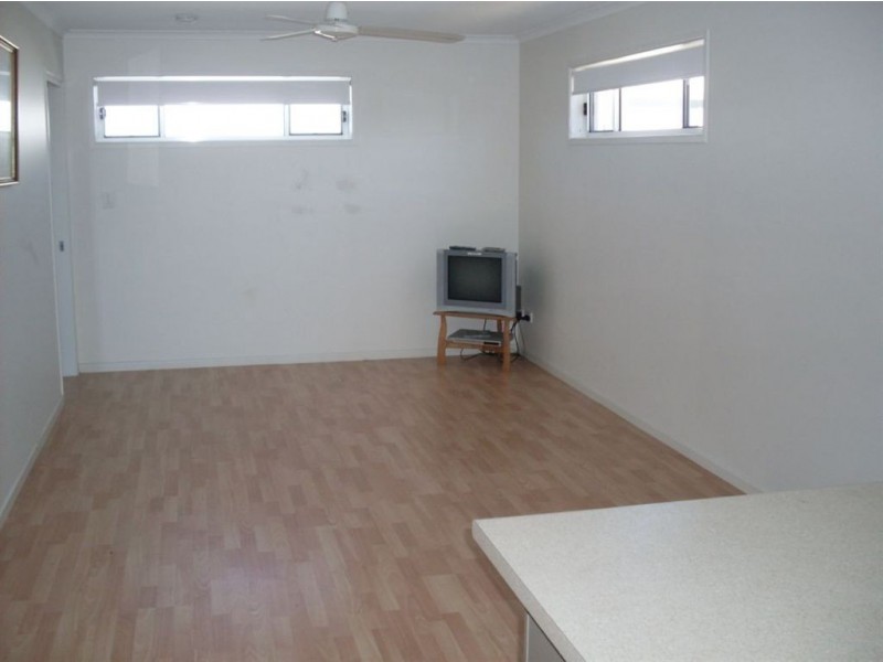 1/74 CHELSEA CRESCENT, Minyama QLD 4575