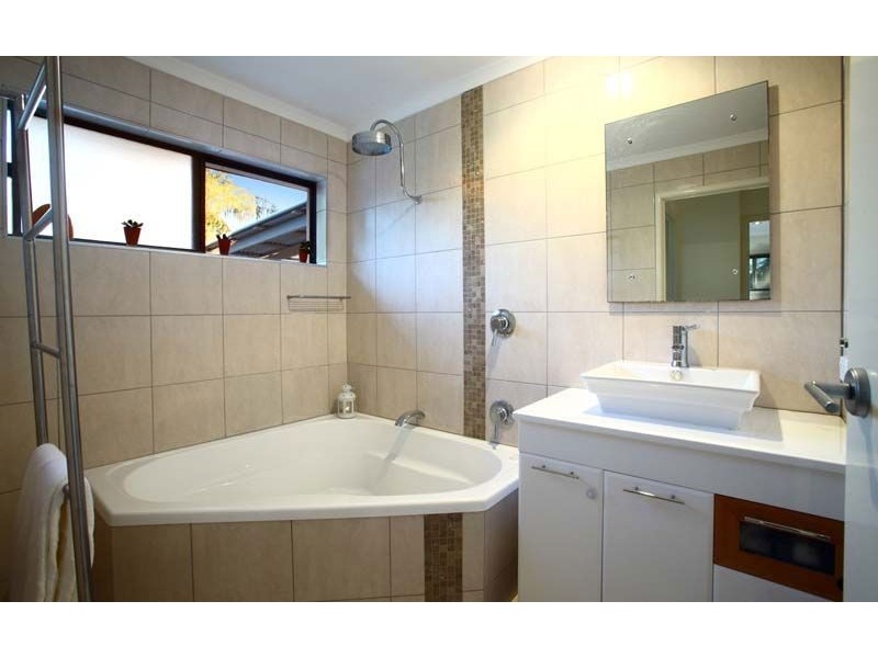 8 Toorumbee Drive, Mooloolaba QLD 4557