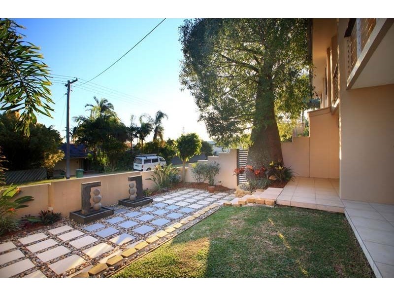 8 Toorumbee Drive, Mooloolaba QLD 4557