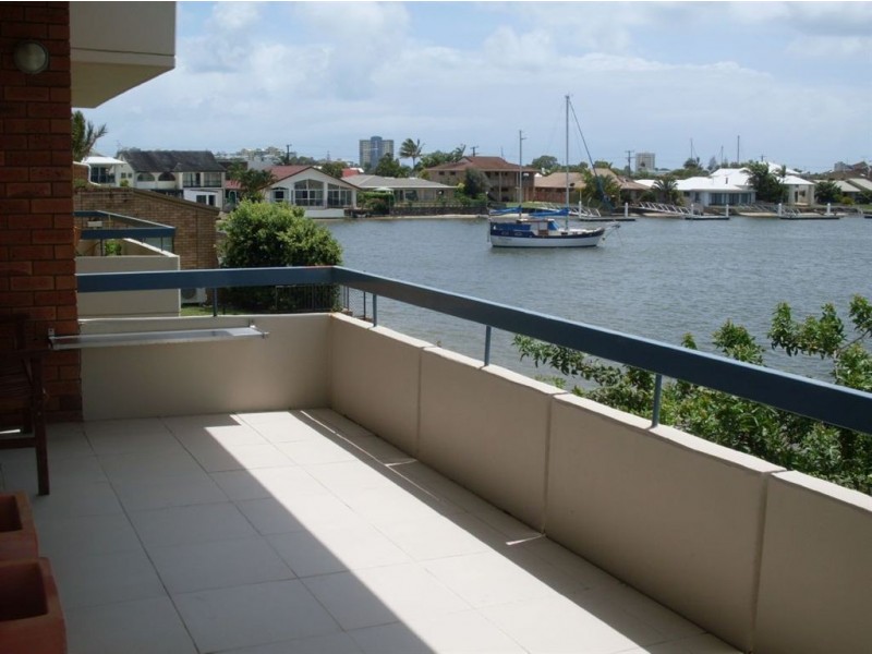 3/19 Carinya St, Mooloolaba QLD 4557