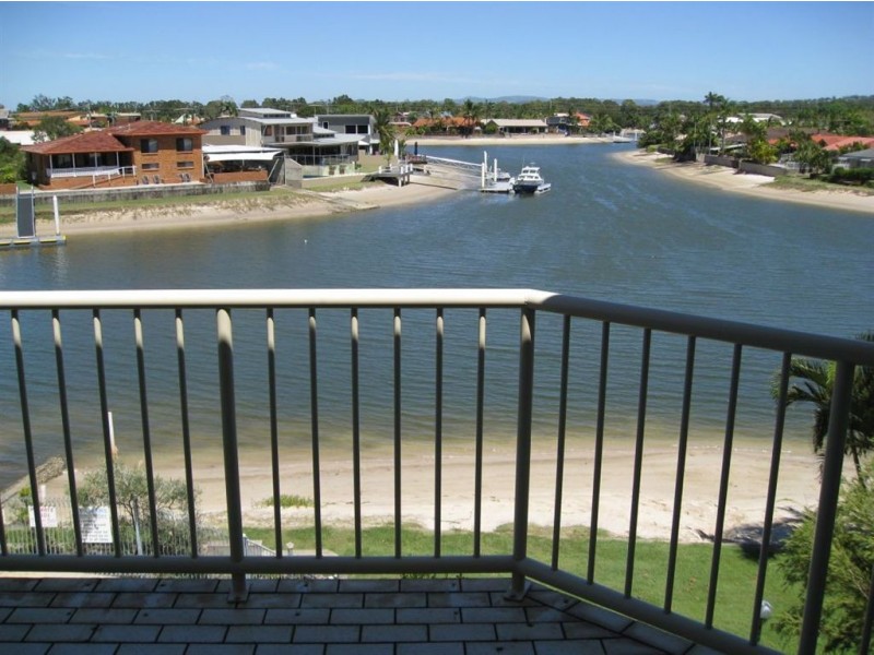 9/15 WOOMBA PLACE, Mooloolaba QLD 4557