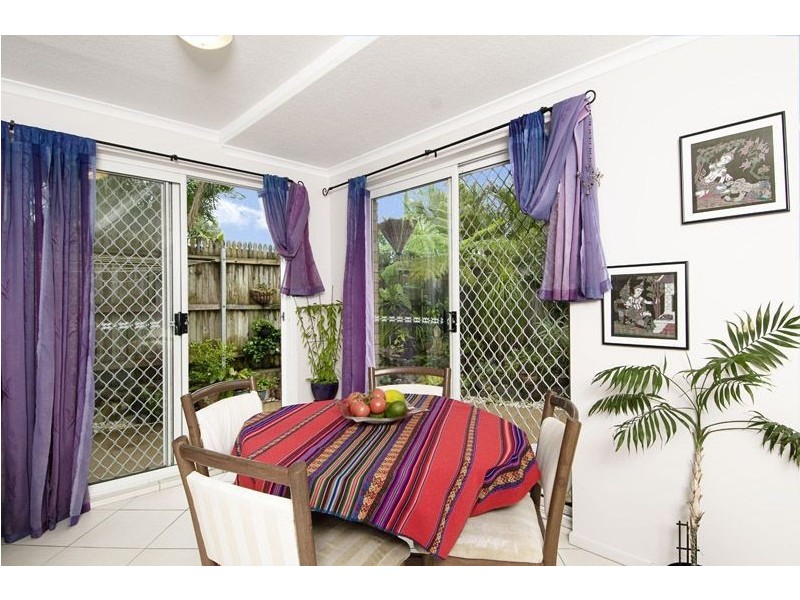 6/4 KALINDA AVENUE, Mooloolaba QLD 4557