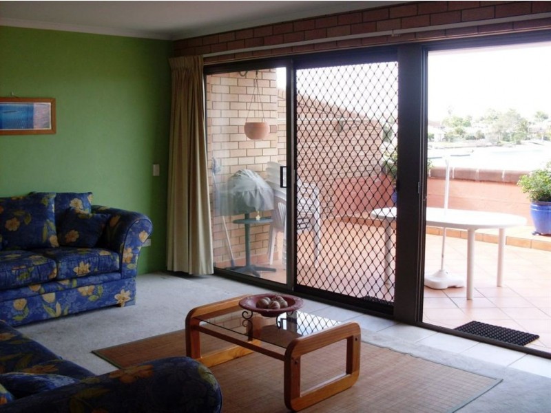 6/15 CARINYA STREET, Mooloolaba QLD 4557