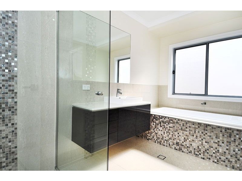 31 Galah Place, Mountain Creek QLD 4557