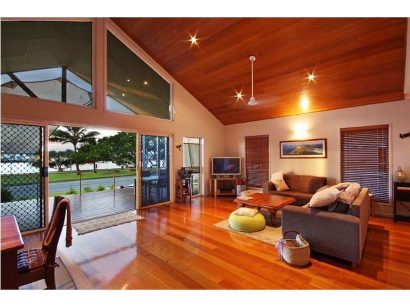 24 HARBOUR PARADE, Buddina QLD 4575