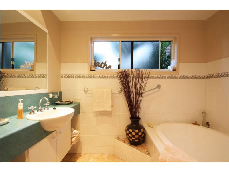 24 HARBOUR PARADE, Buddina QLD 4575