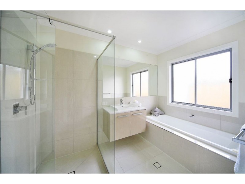 30 Galah Pl, Mountain Creek QLD 4557