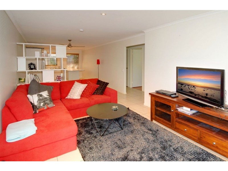 2/44 Toorumbee Drive, Mooloolaba QLD 4557