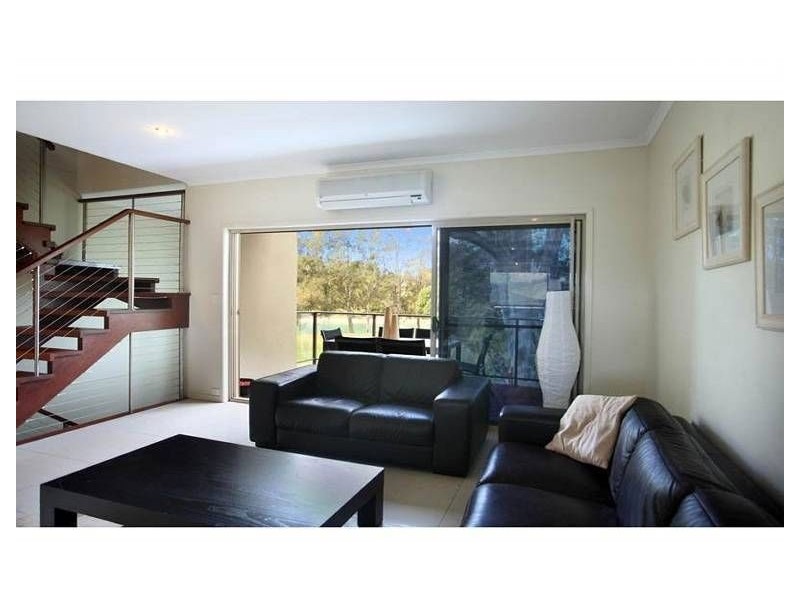 2/3 Bradman Avenue, Maroochydore QLD 4558