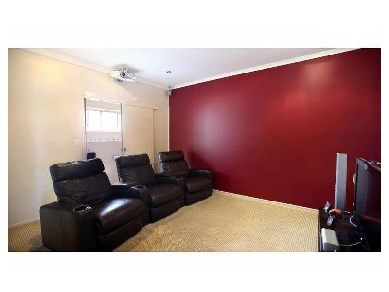 2/3 Bradman Avenue, Maroochydore QLD 4558