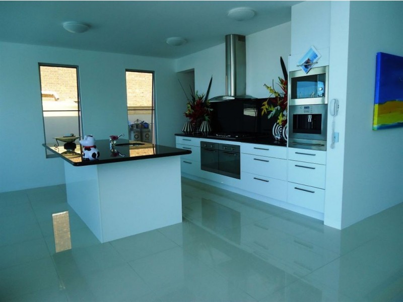 11 Adaluma Ave, Buddina QLD 4575