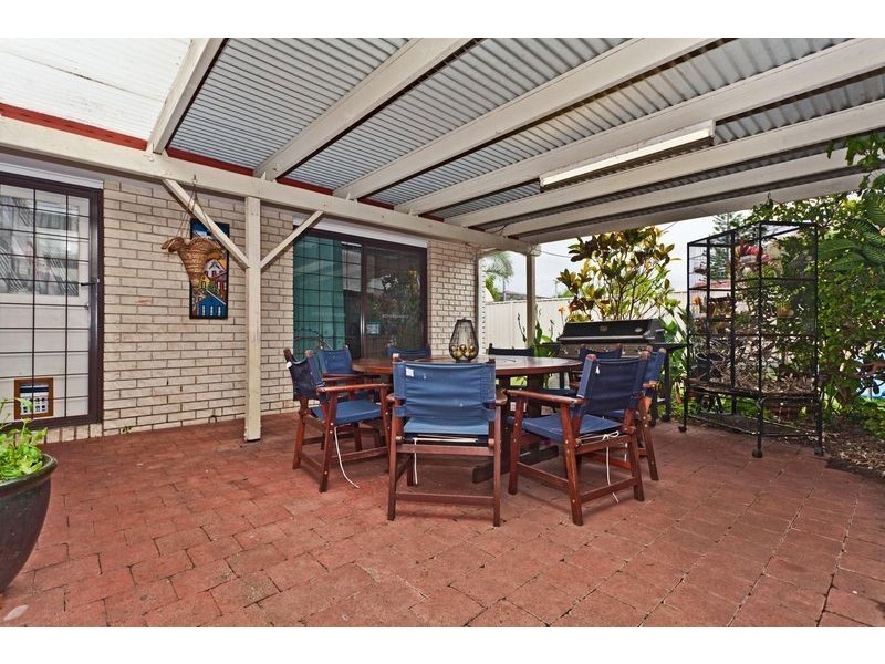 32 Lowanna Drive, Buddina QLD 4575