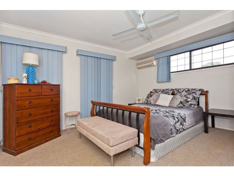 32 Lowanna Drive, Buddina QLD 4575