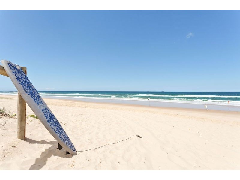 32 Lowanna Drive, Buddina QLD 4575