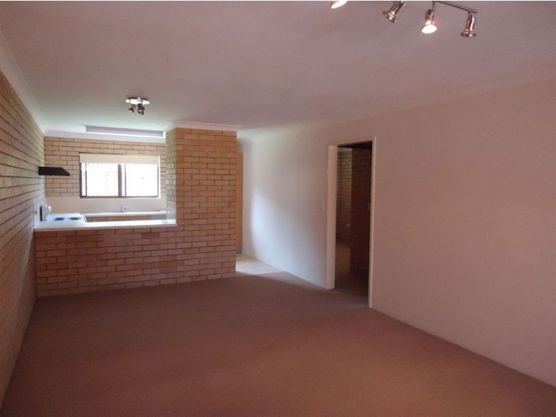 2/5 Bahlaka St, Mooloolaba QLD 4557