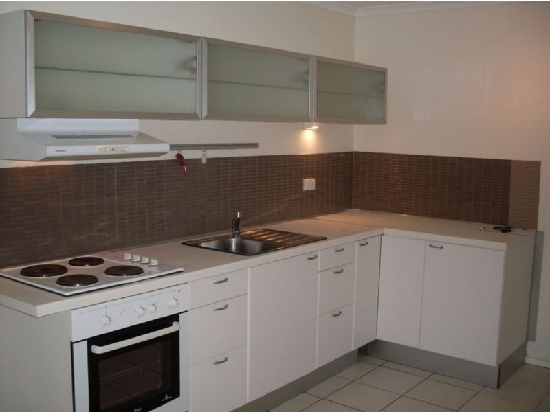 4/2 ROSE STREET, Maroochydore QLD 4558