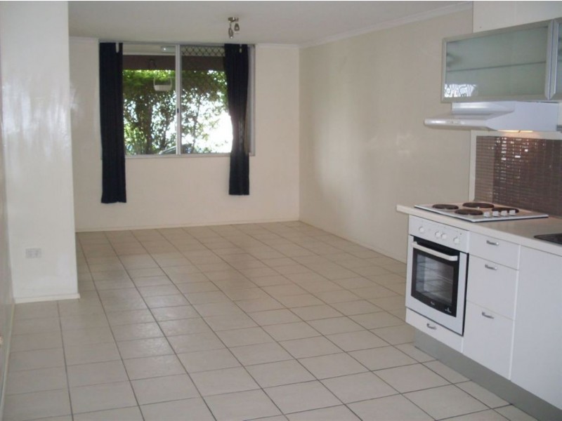 4/2 ROSE STREET, Maroochydore QLD 4558