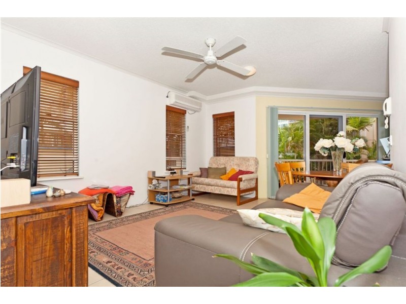 8/12 Memorial Avenue, Maroochydore QLD 4558