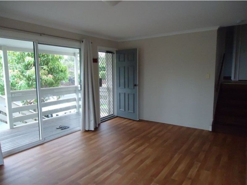 2 Kallay St, Pacific Paradise QLD 4564