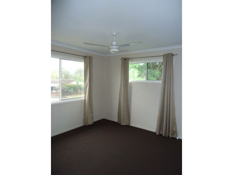 2 Kallay St, Pacific Paradise QLD 4564