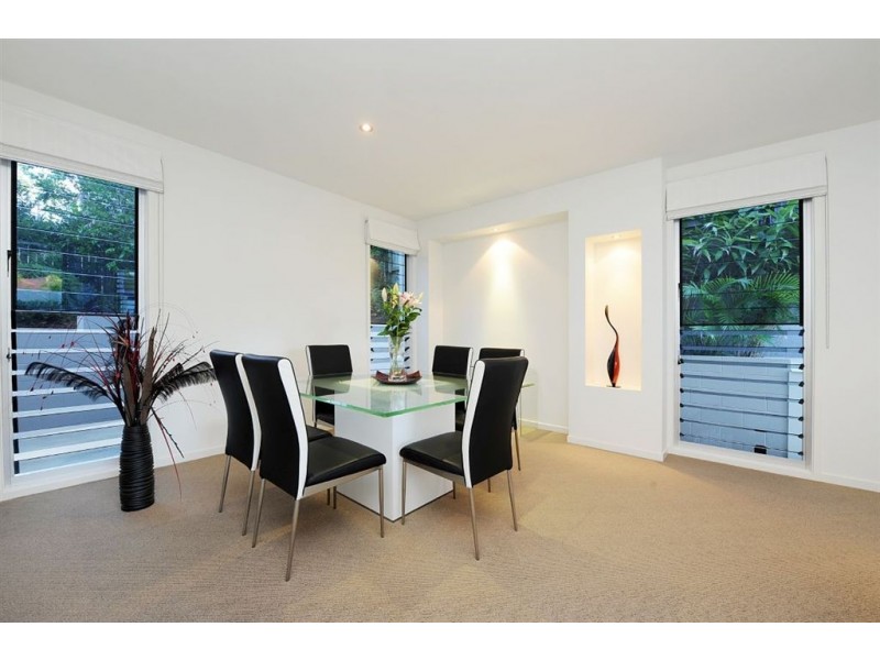 28 Admiralty Dr, Alexandra Headland QLD 4572