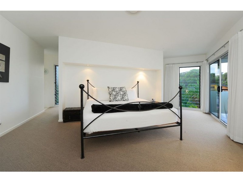 28 Admiralty Dr, Alexandra Headland QLD 4572