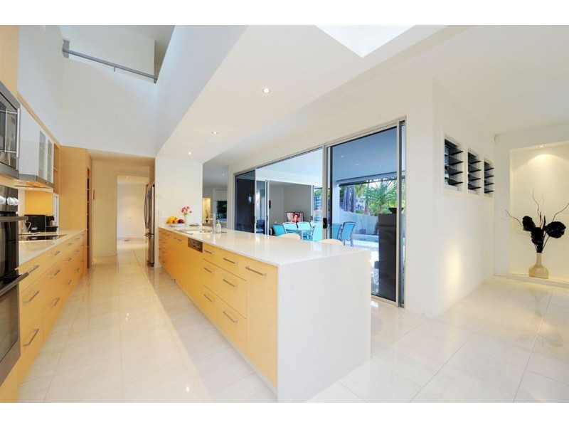 28 Admiralty Dr, Alexandra Headland QLD 4572