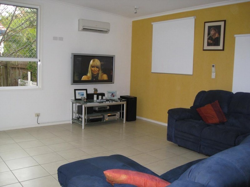7 Aquarius Place, Alexandra Headland QLD 4572