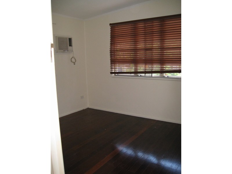 9 Palm Drive, Mooloolaba QLD 4557