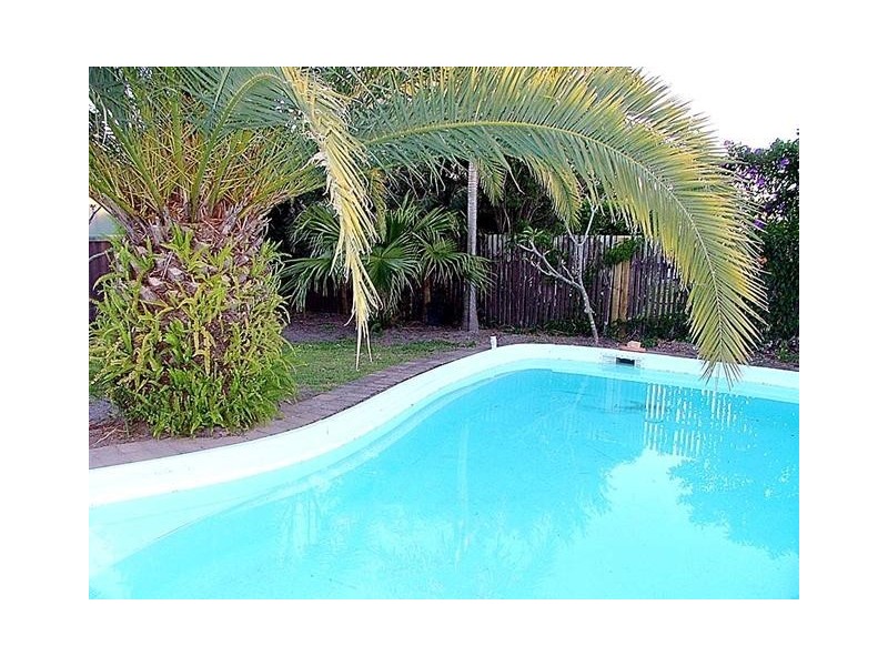 13 Nindoah St, Wurtulla QLD 4575