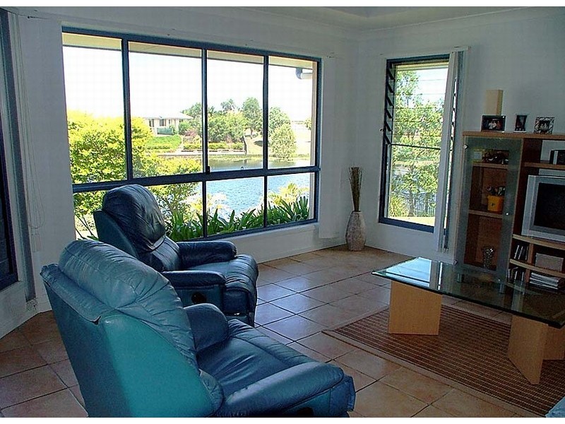 30 Wallaby Circuit, Pelican Waters QLD 4551