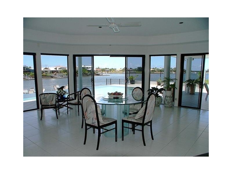 6/1 Raptor Place, Pelican Waters QLD 4551