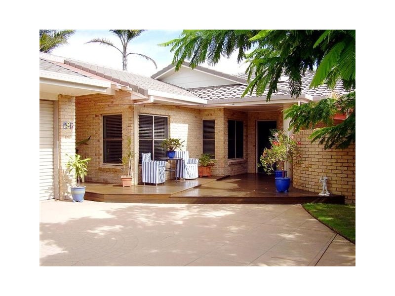 8 Royal Close, Wurtulla QLD 4575