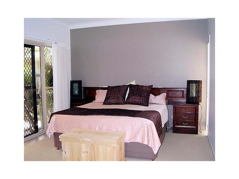 8 Royal Close, Wurtulla QLD 4575