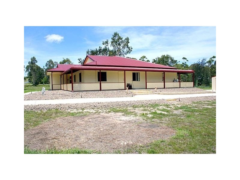 21 Endeavour Dr, Cooloola Cove QLD 4580