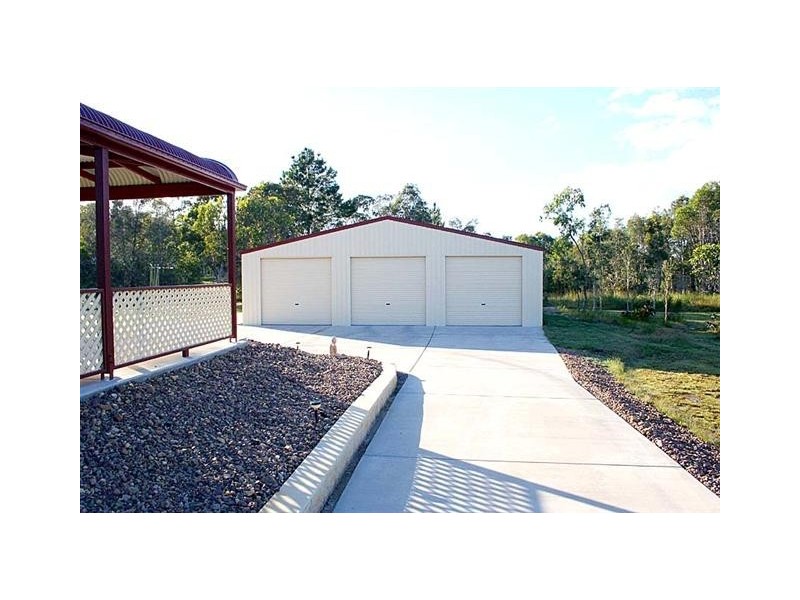 21 Endeavour Dr, Cooloola Cove QLD 4580