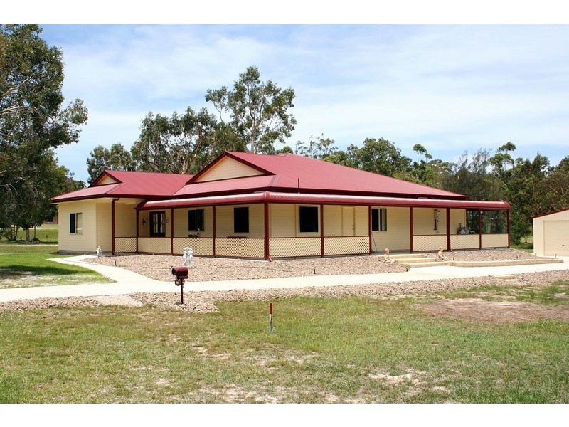 21 Endeavour Dr, Cooloola Cove QLD 4580