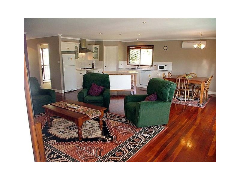 1 Stradbroke Drive, Little Mountain QLD 4551