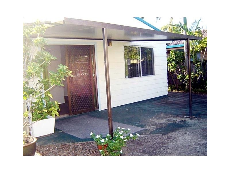 2/9 Hankinson Street, Golden Beach QLD 4551