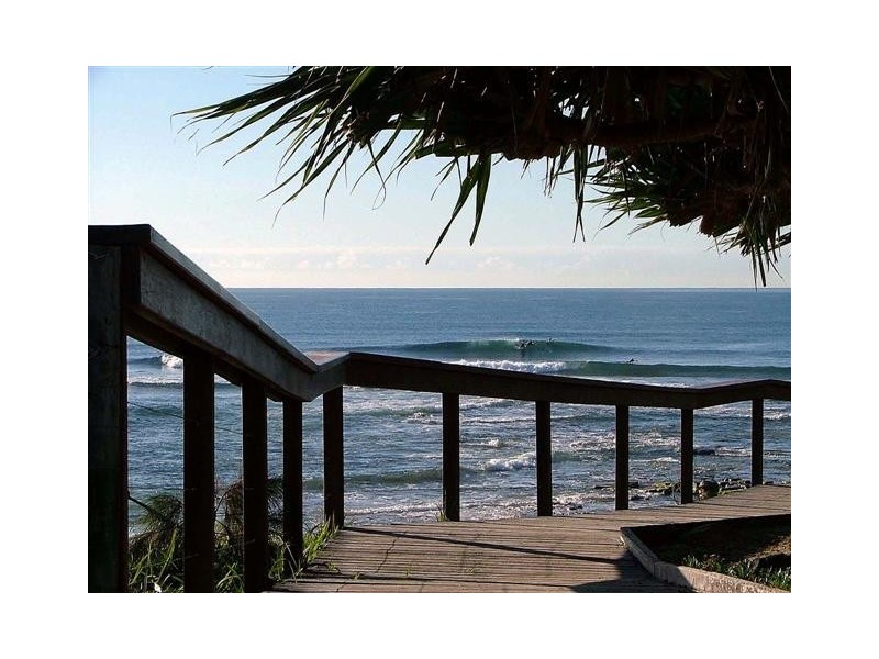 18 Coonowrin Street, Battery Hill QLD 4551