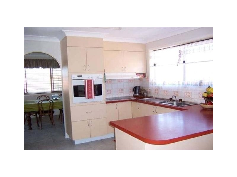 15 Ambako Place, Golden Beach QLD 4551