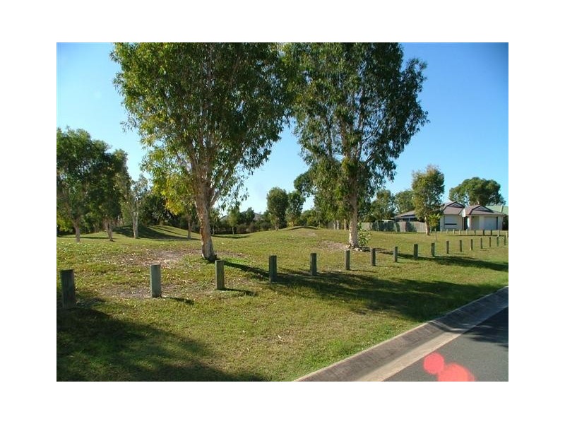 16 Caulfield Close, Little Mountain QLD 4551