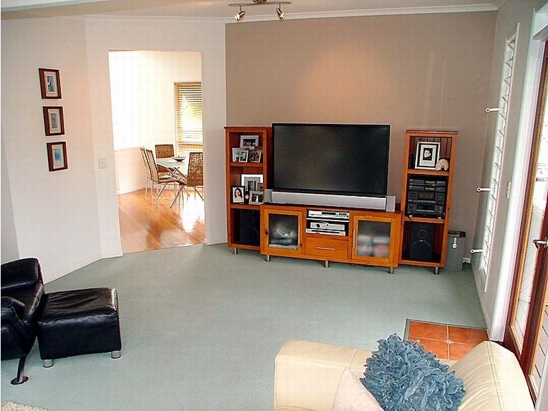 124 Sugarbag Road, Little Mountain QLD 4551