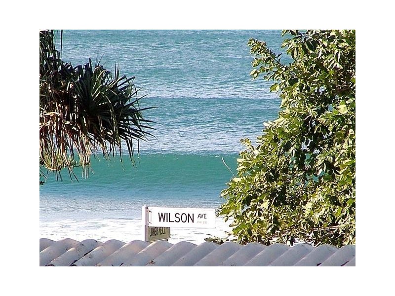 1 Mackay St, Dicky Beach QLD 4551