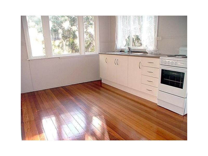 1 Mackay St, Dicky Beach QLD 4551