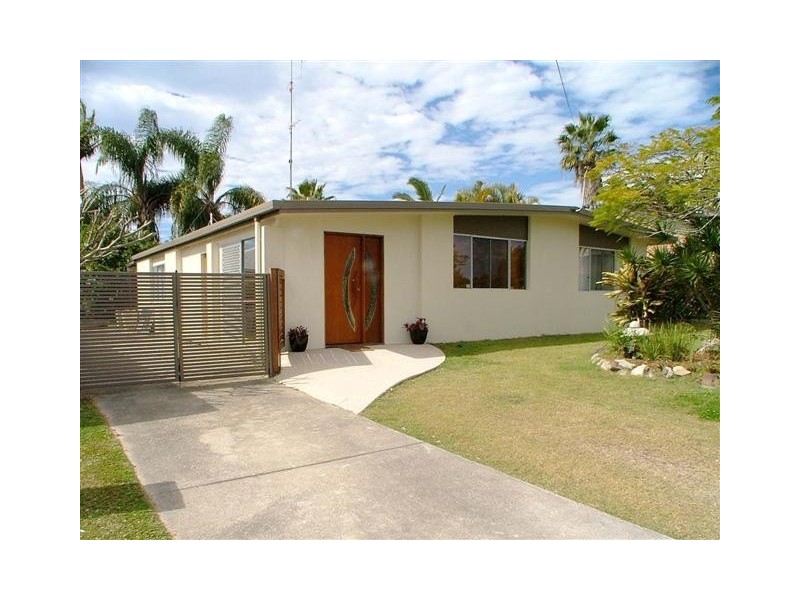 25 Mirnoo Street, Currimundi QLD 4551