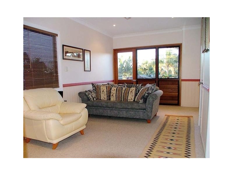 40 Roderick Street, Moffat Beach QLD 4551