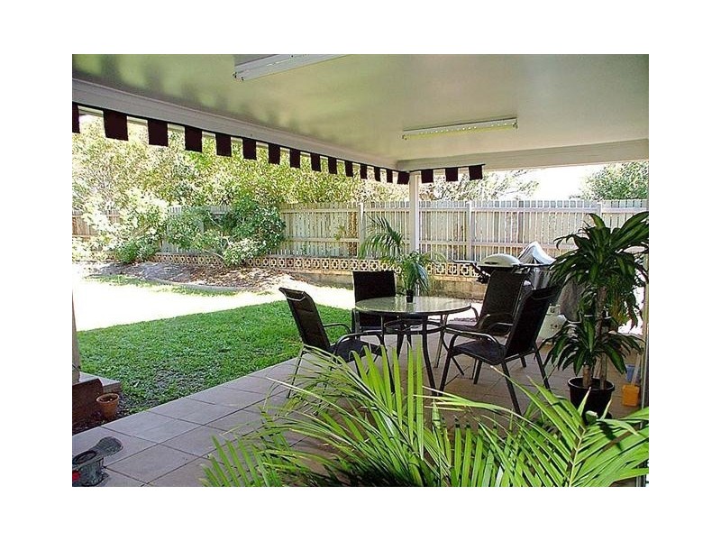 52 Roderick St, Caloundra QLD 4551
