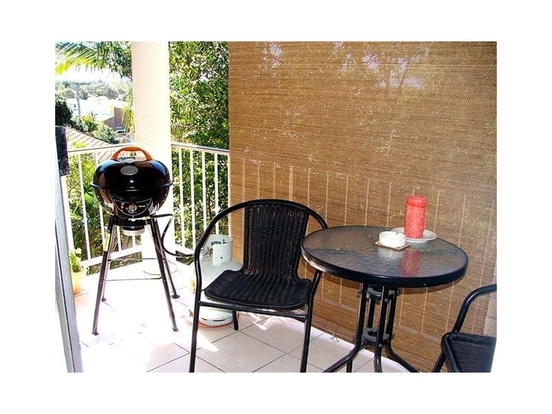 9/10 Coonowrin St, Dicky Beach QLD 4551