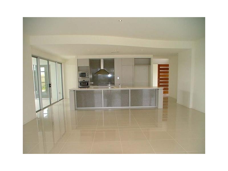 38 Bellanboe Circuit, Pelican Waters QLD 4551